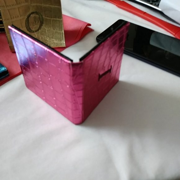 **FINAL PRICE Pictura Vintage Compact monogrammed mirrors. Letters added. - Picture 2 of 7